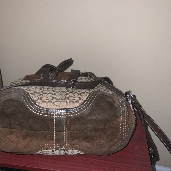 Coach - Picture 9 of 10